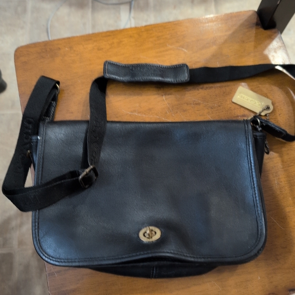 Coach Vintage Leather  Purse Crossbody Shoulder Bag black